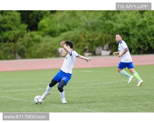 智哥足球带你领略精彩赛事解析与球员动态尽在其中