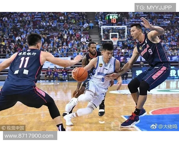 武汉篮球队战术变革引发热议探索新打法与球队未来发展方向